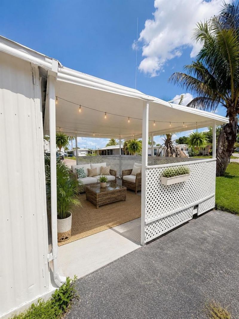 102 Lantern Place, North Fort Myers, FL 33917 Photo