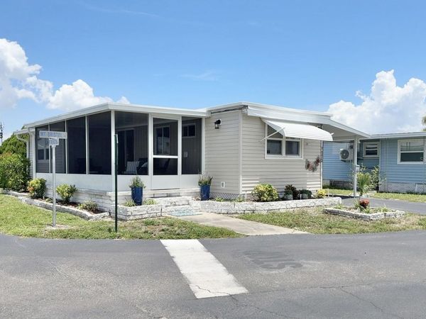 7173 MOUNT BRISTOL BOULEVARD NE, Unit 458, ST PETERSBURG, FL 33702
