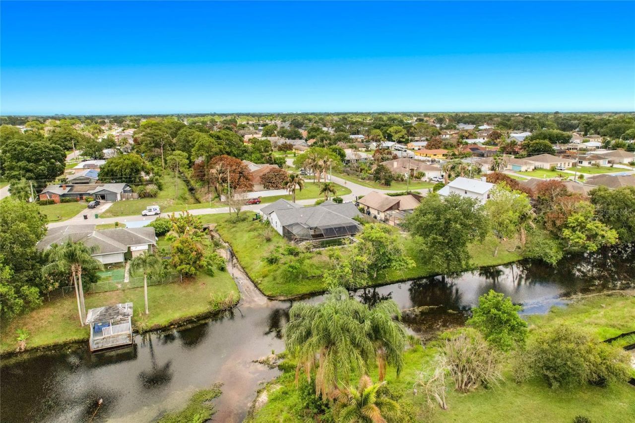 1654 SE Fallon Drive, Port Saint Lucie, FL 34983 Photo