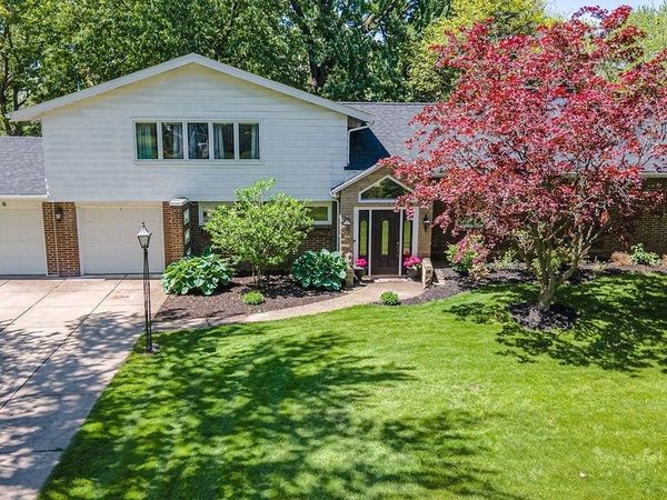 5326 Willow Lake Drive, Clarence, NY 14031