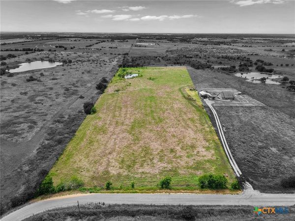593 County Road 112 , Buckholts, TX 76518