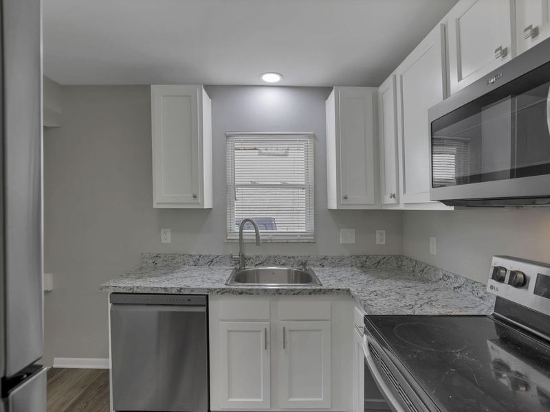 2758 Beulah Road , Columbus, OH 43211 Photo 17