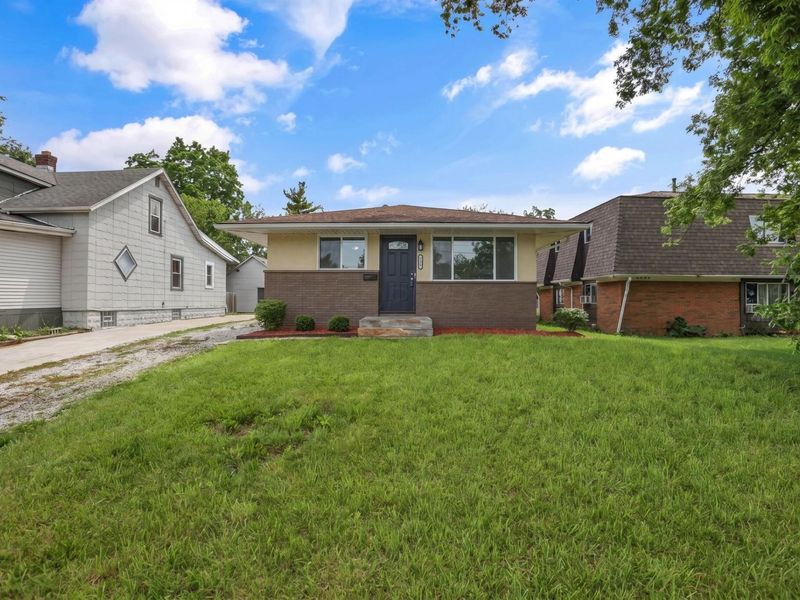 2758 Beulah Road , Columbus, OH 43211 Photo 2