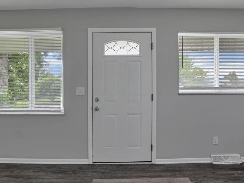 2758 Beulah Road , Columbus, OH 43211 Photo 8
