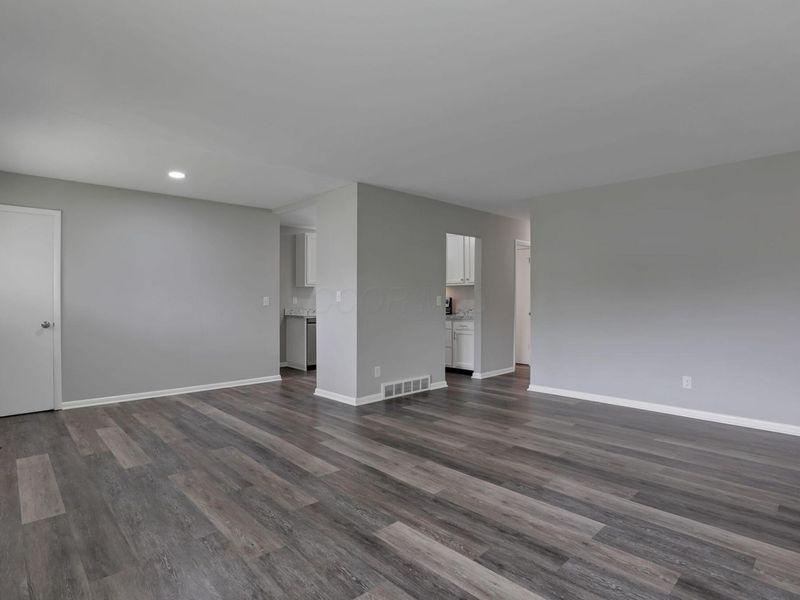 2758 Beulah Road , Columbus, OH 43211 Photo 9