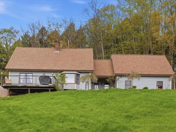 33 Valley View Road, Berlin, VT 05679