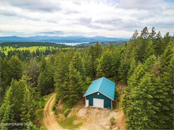 7509 E High Chaparral RD , Coeur d'Alene, ID 83814
