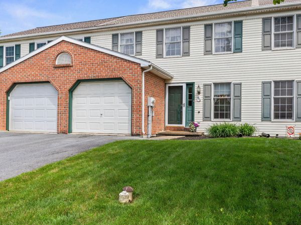 443 CROSSWINDS DRIVE, LITITZ, PA 17543