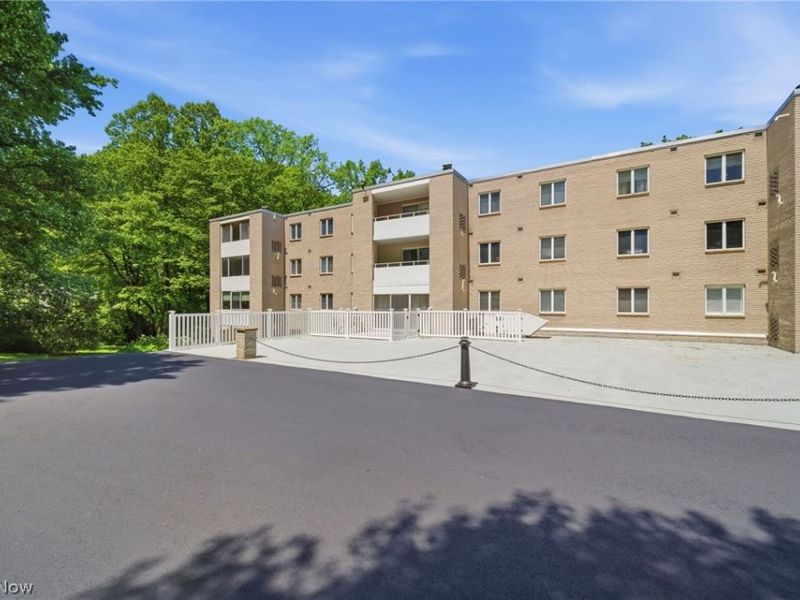 520 Meredith Lane, Unit 516, Cuyahoga Falls, OH 44223 Photo 30