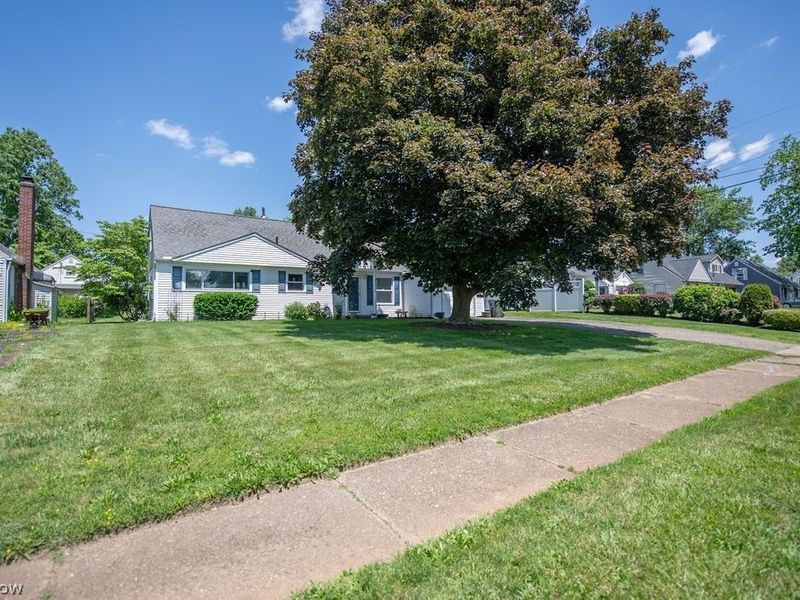 4221 2nd Street NW, Canton, OH 44708 Photo 2
