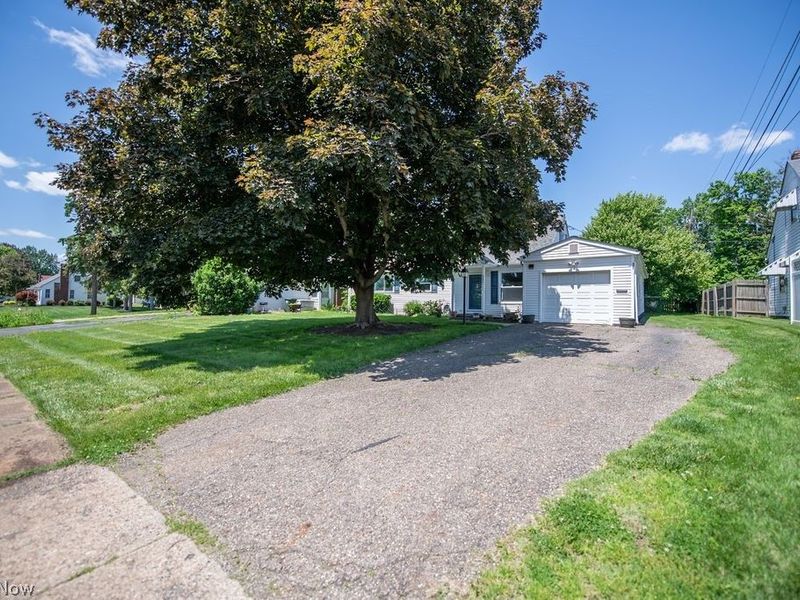 4221 2nd Street NW, Canton, OH 44708 Photo 3