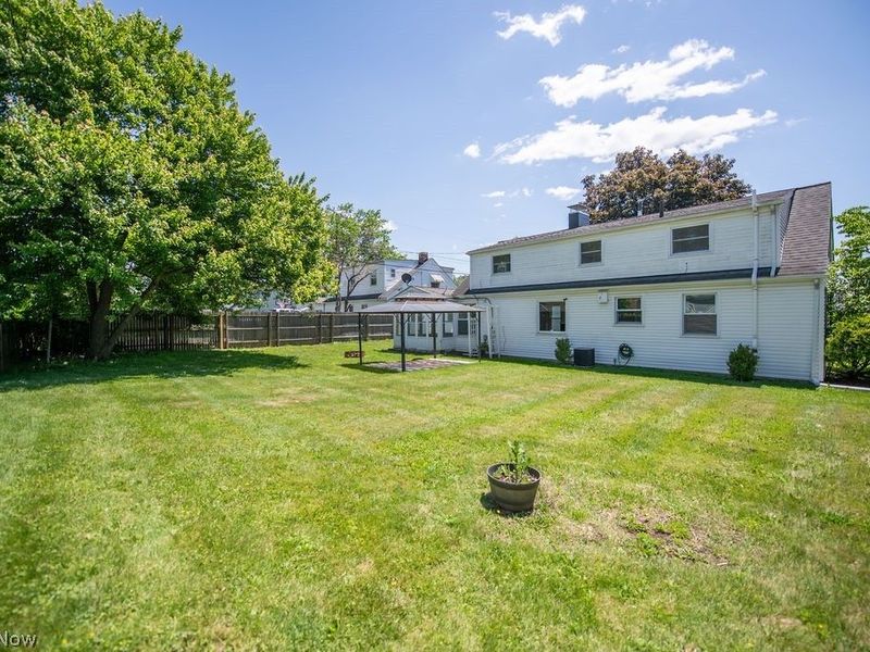 4221 2nd Street NW, Canton, OH 44708 Photo 5