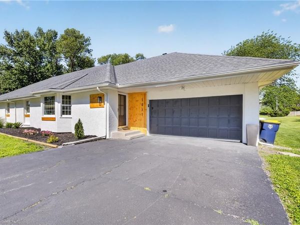 1011 Tam Oshanter Drive, Kansas City, MO 64145