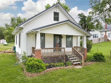 807 SE Grand DD Highway, Faucett, MO 64448