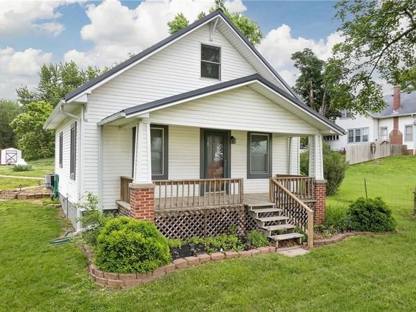 807 SE Grand DD Highway, Faucett, MO 64448