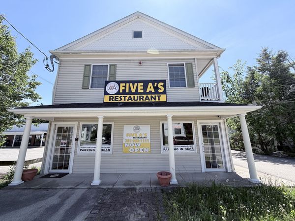 34 Brockton Ave, Abington, MA 02351