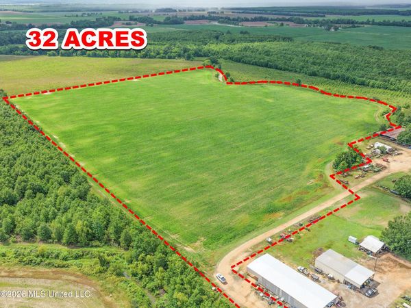 Dummyline Road, Crowder, MS 38622