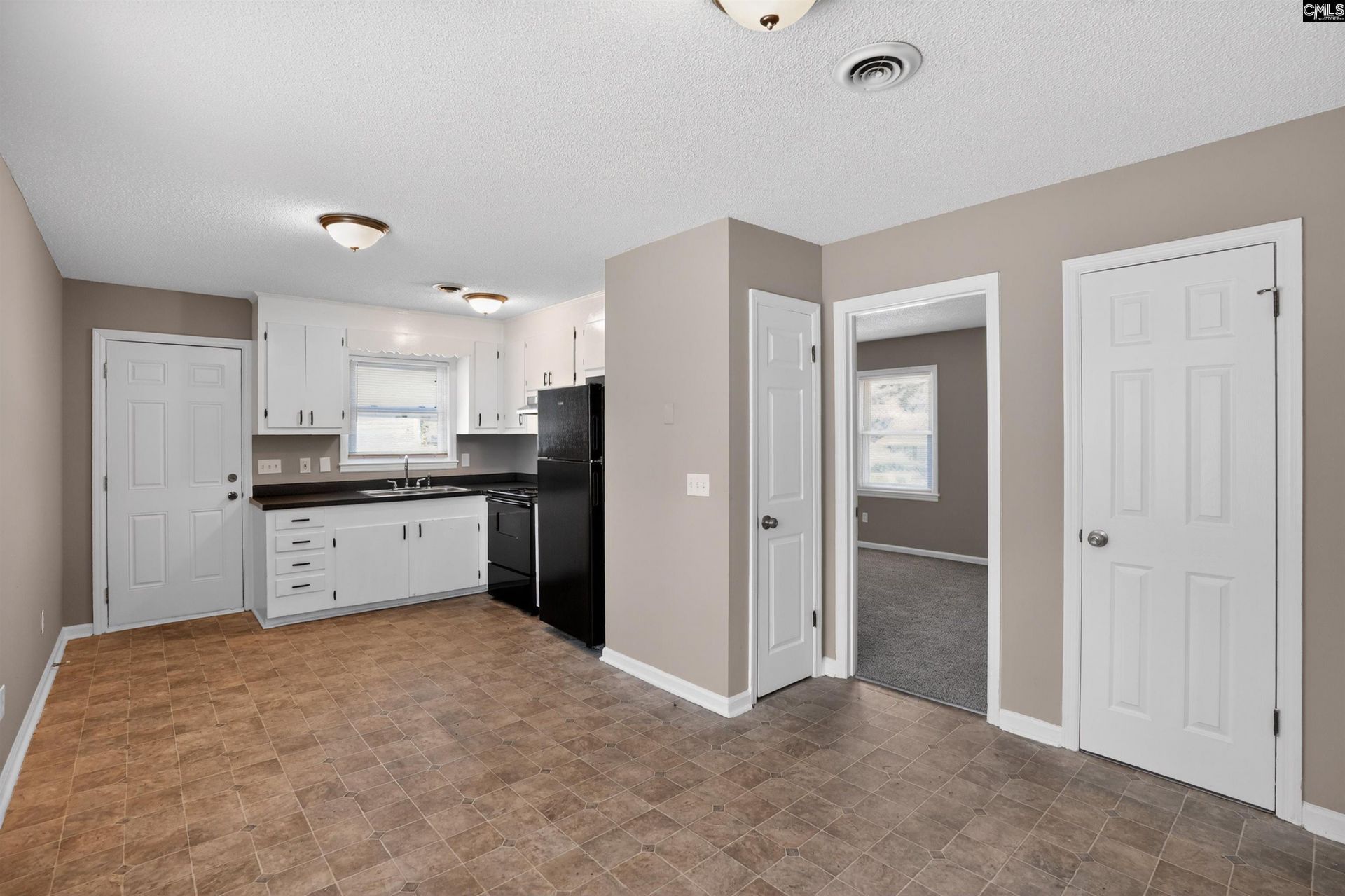 328 Galbra Street  Photo 16