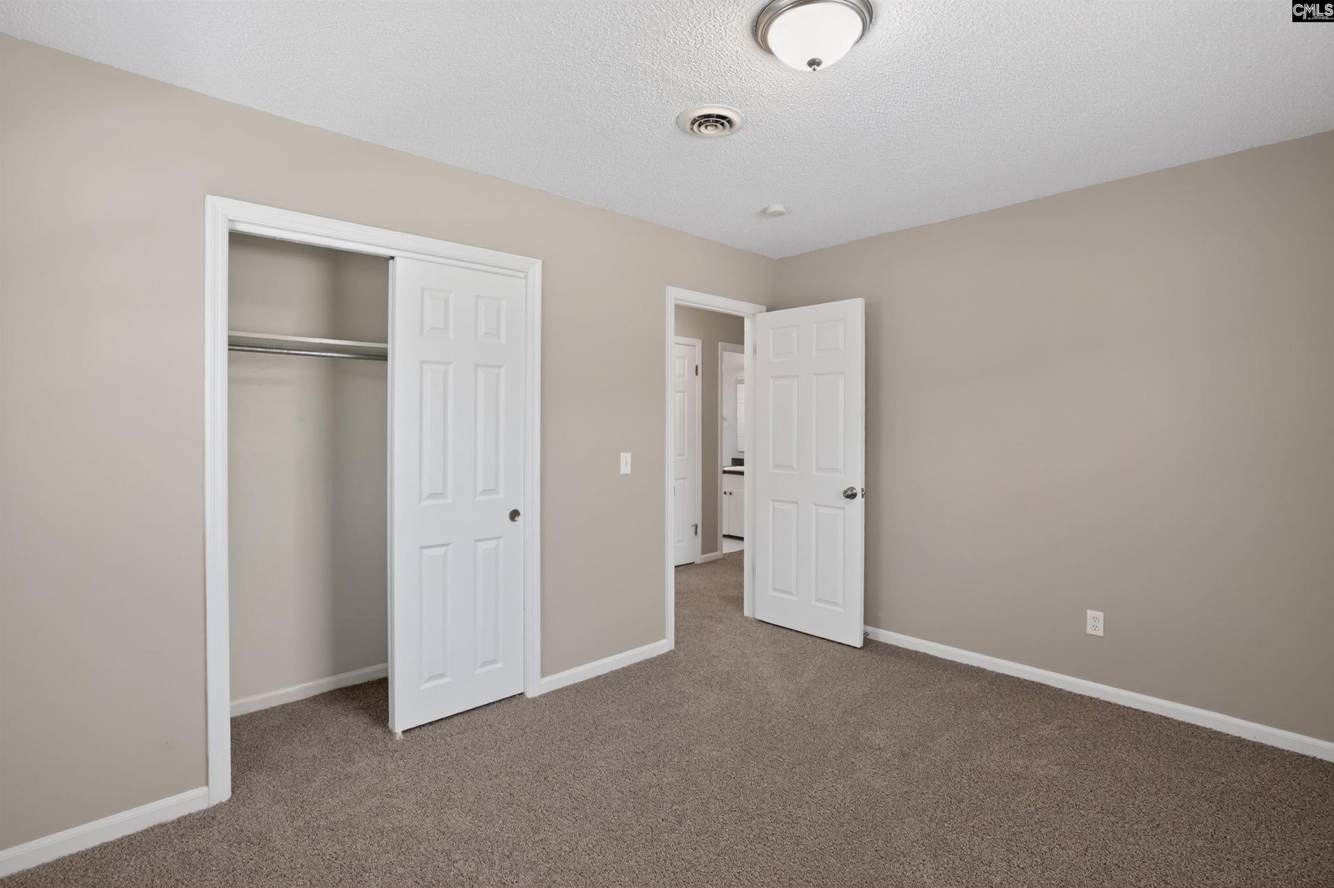328 Galbra Street  Photo 18