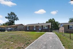 328 Galbra Street  photo 4
