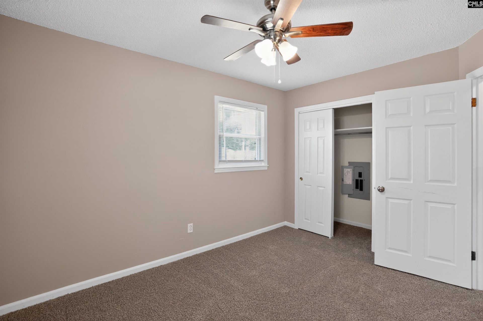 328 Galbra Street  Photo 20