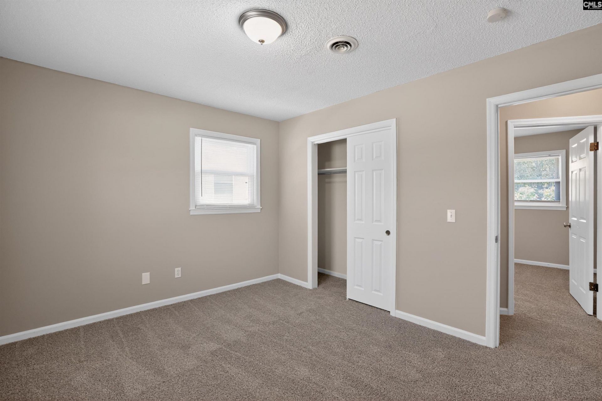 328 Galbra Street  Photo 21
