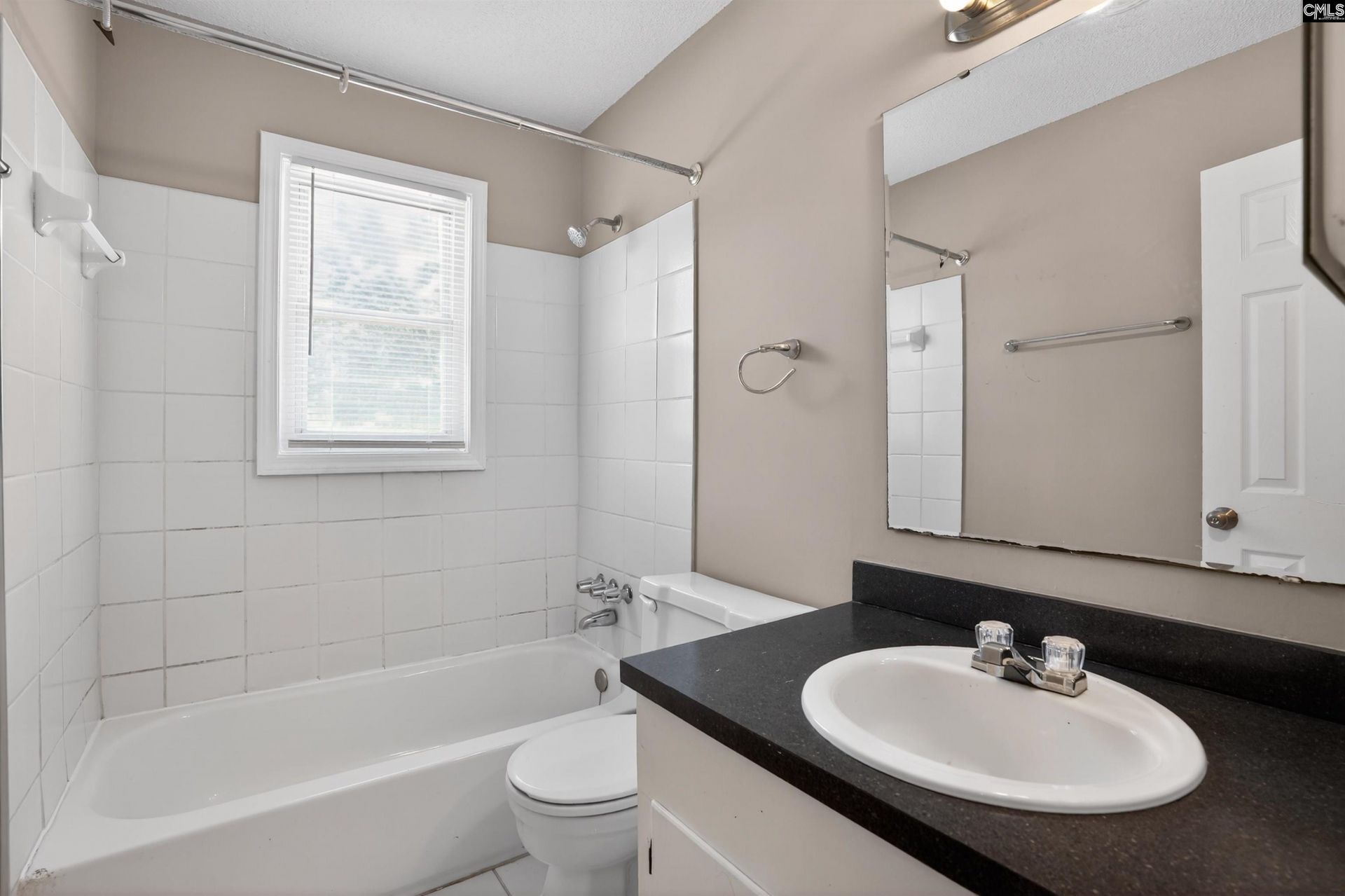 328 Galbra Street  Photo 24