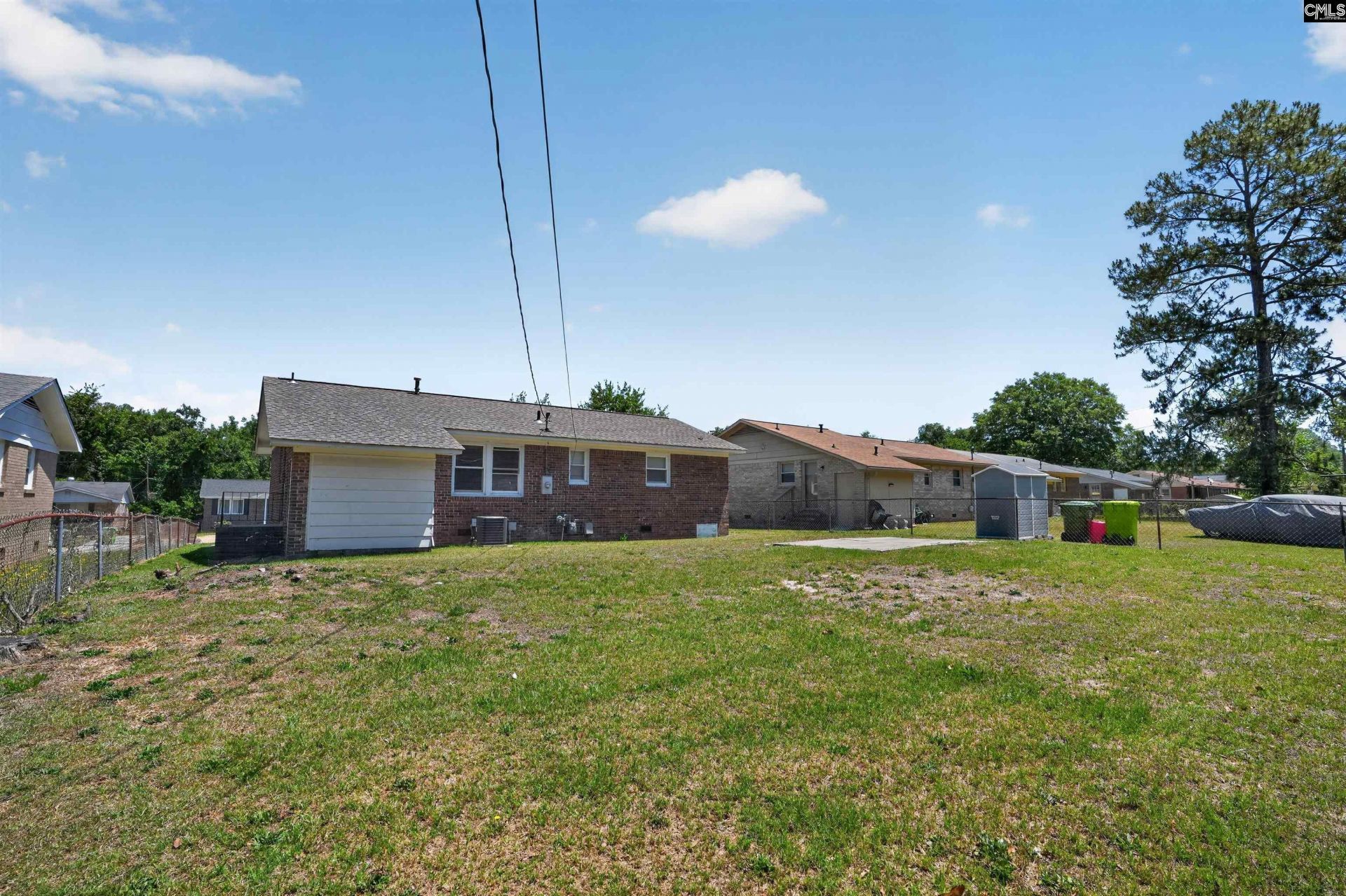 328 Galbra Street  Photo 27