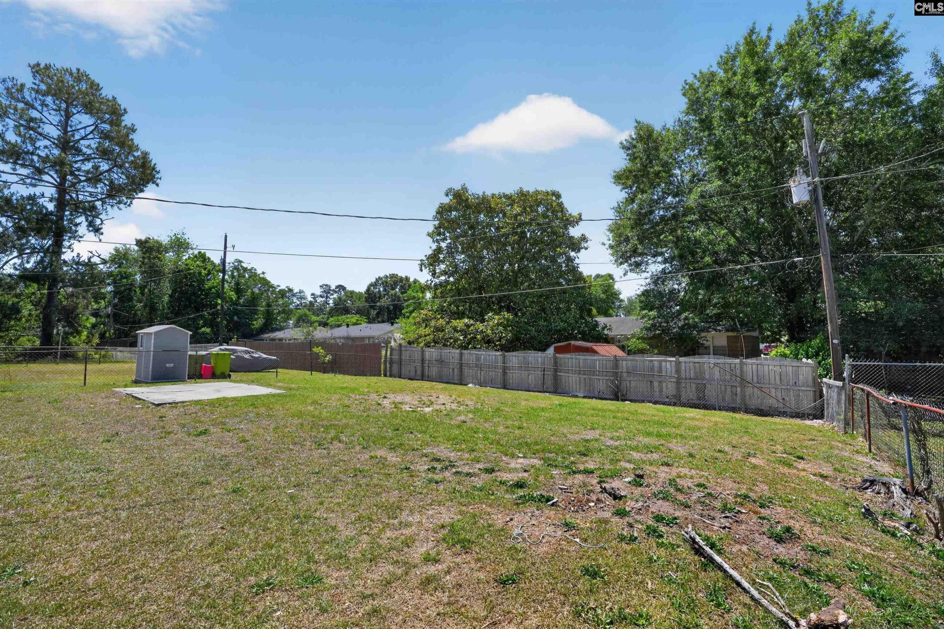 328 Galbra Street  Photo 29