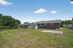 328 Galbra Street  photo 4