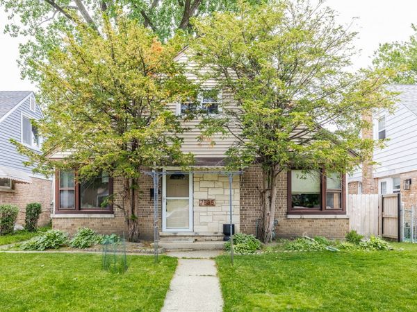 7535 Kenton Avenue , Skokie, IL 60076