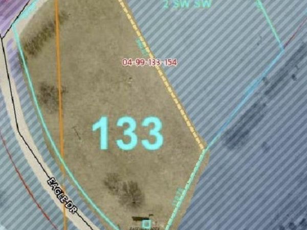 Eagle Drive, McGregor, IA 52157