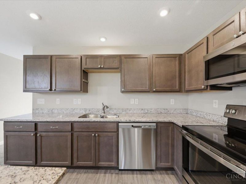 1260 Slate Court, Union Twp, OH 45103 Photo 9