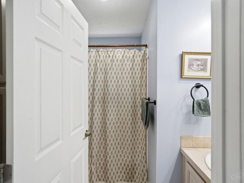 5315 Glenshade Court, Cincinnati, OH 45227 Photo 32