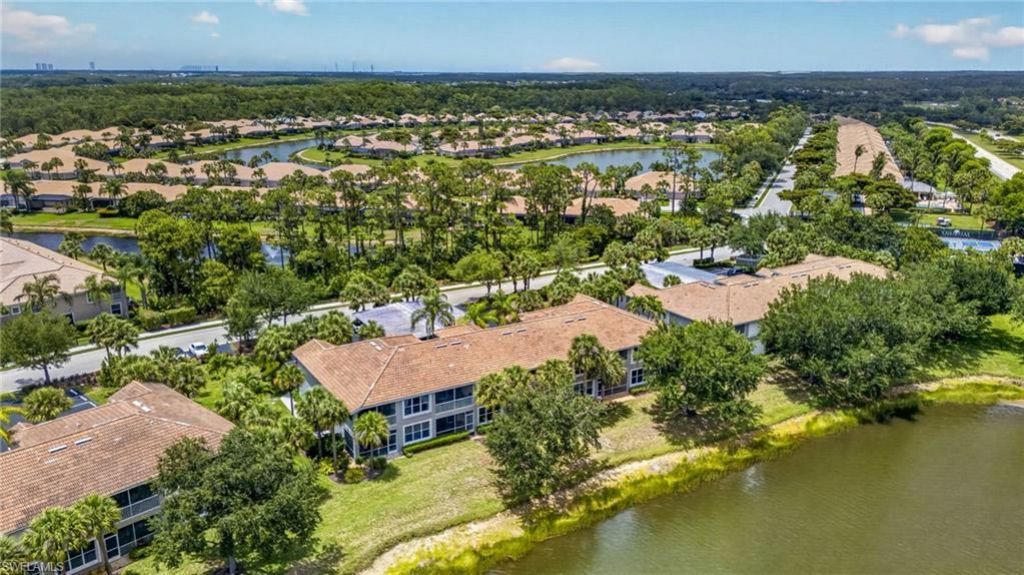 10109 Colonial Country Club Blvd, Unit 2410, Fort Myers, FL 33913 Photo