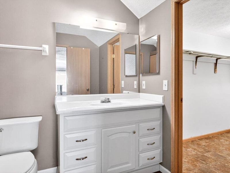 2276 Willowside Lane, Grove City, OH 43123 Photo 35
