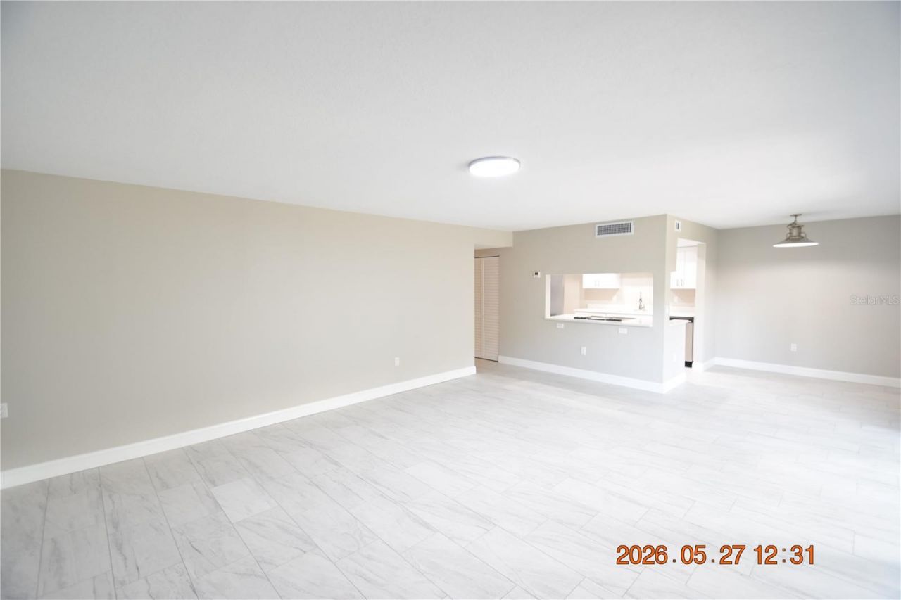 877 114th Avenue N, Unit 407, Saint Petersburg, FL 33716 Photo