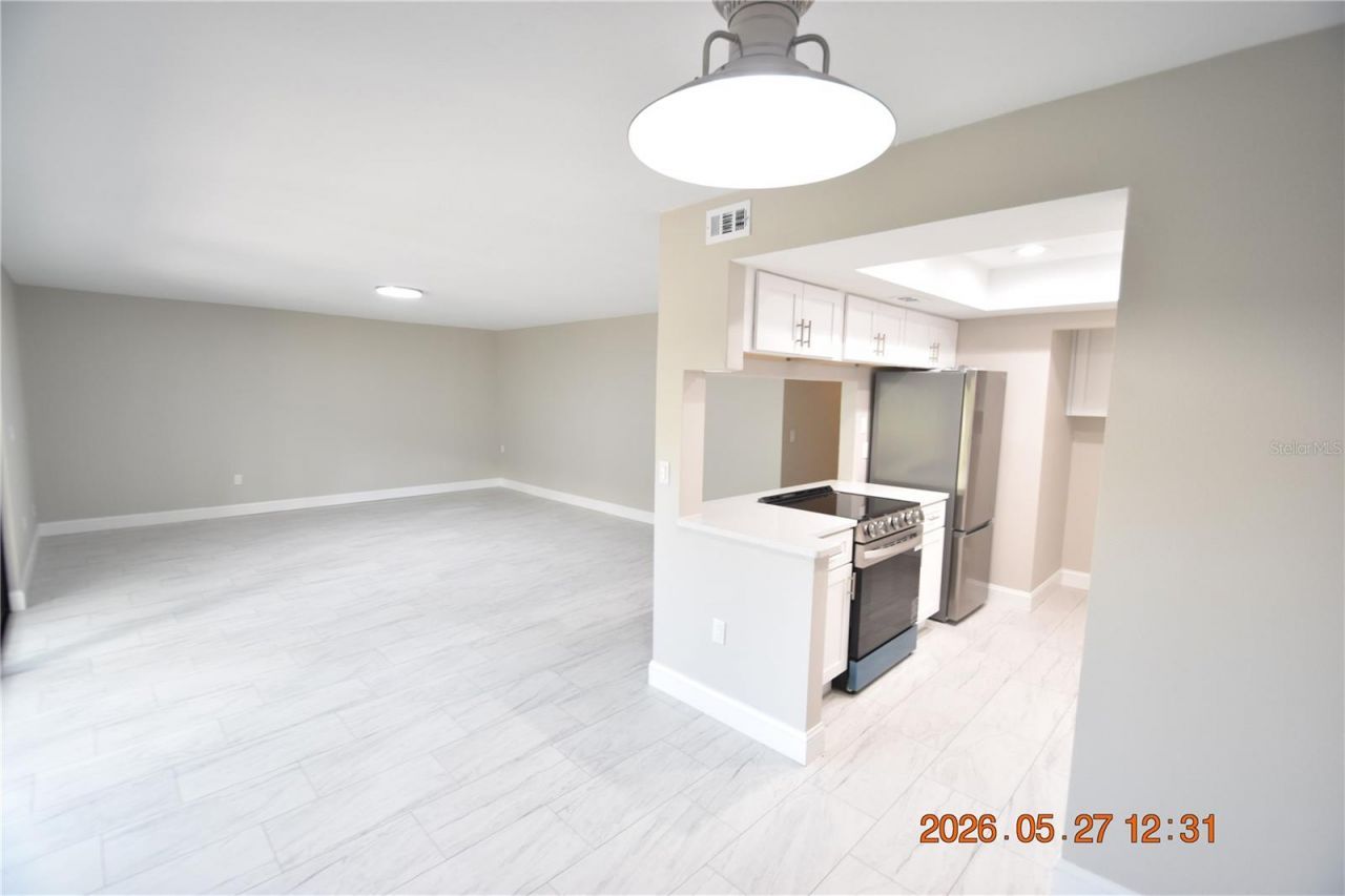 877 114th Avenue N, Unit 407, Saint Petersburg, FL 33716 Photo