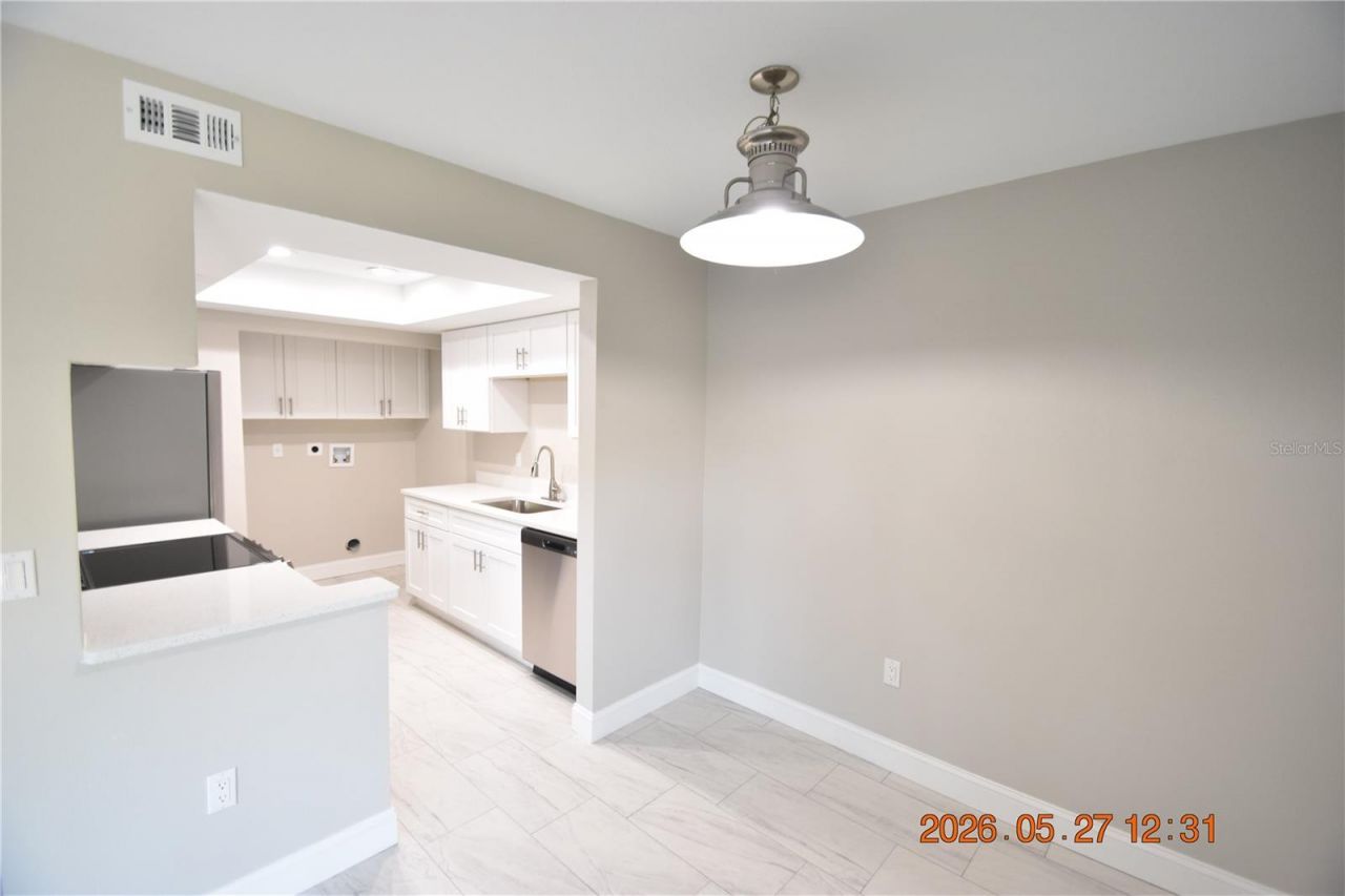 877 114th Avenue N, Unit 407, Saint Petersburg, FL 33716 Photo