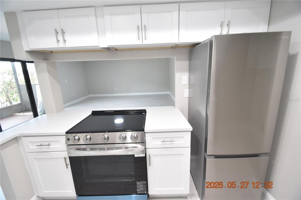 877 114th Avenue N, Unit 407, Saint Petersburg, FL 33716 Photo