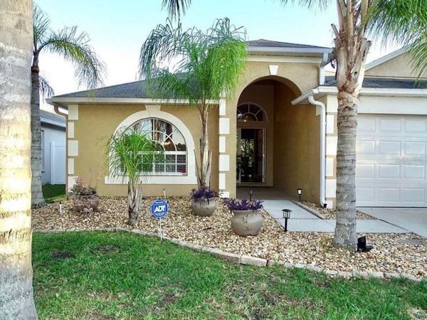 31352 GOLDEN GATE DRIVE, WESLEY CHAPEL, FL 33545