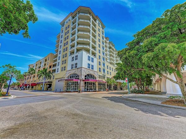 100 CENTRAL AVENUE , Unit H716, SARASOTA, FL 34236