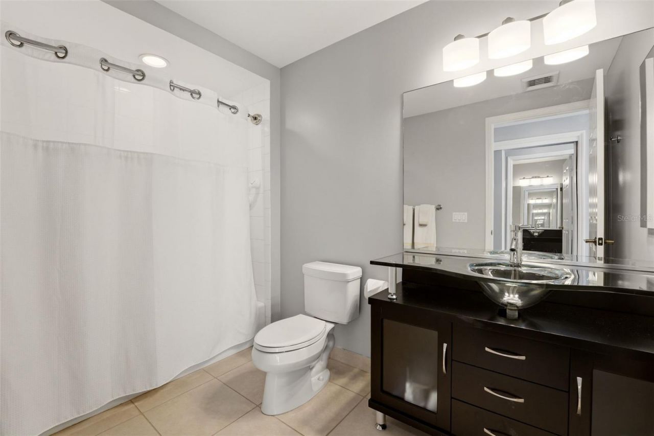 100 Central Avenue, Unit H716, Sarasota, FL 34236 Photo