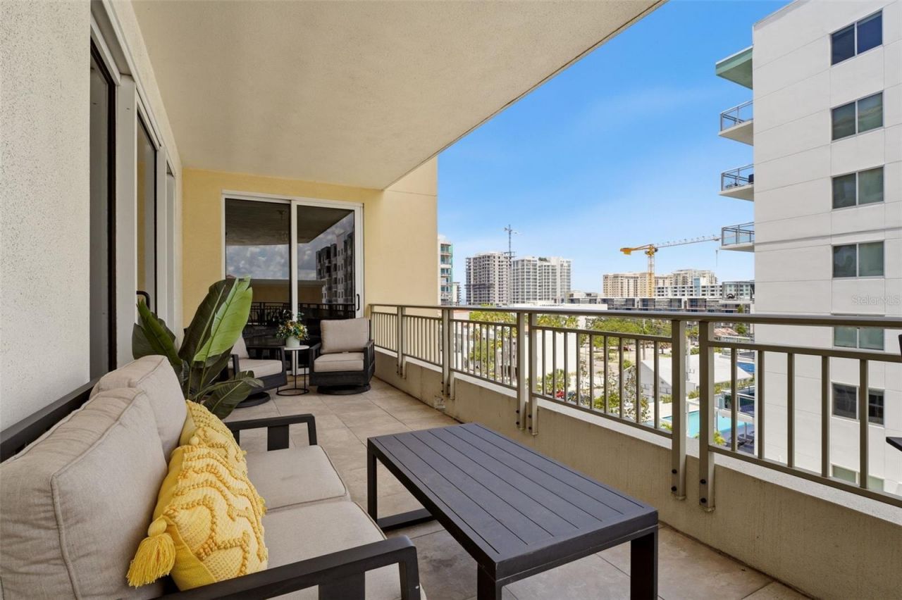 100 Central Avenue, Unit H716, Sarasota, FL 34236 Photo