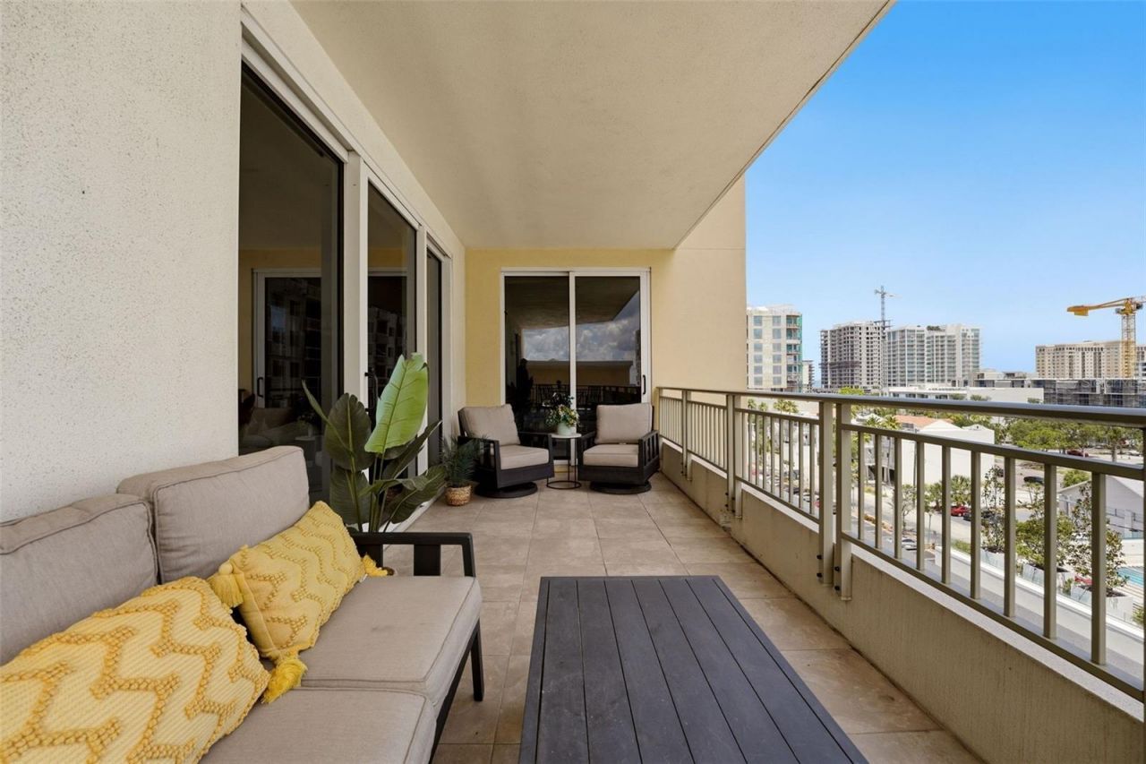 100 Central Avenue, Unit H716, Sarasota, FL 34236 Photo