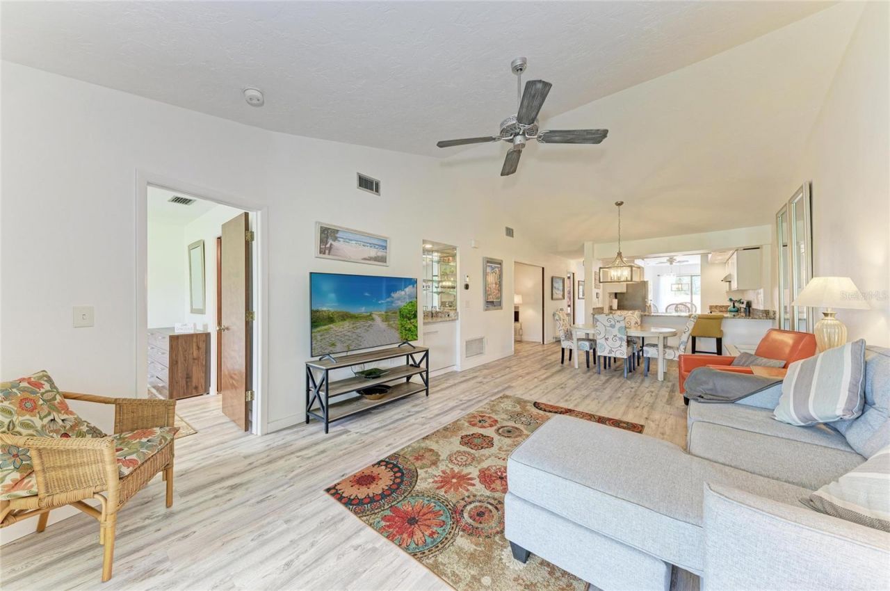 5709 Avista Drive, Unit 5709, Sarasota, FL 34243 Photo