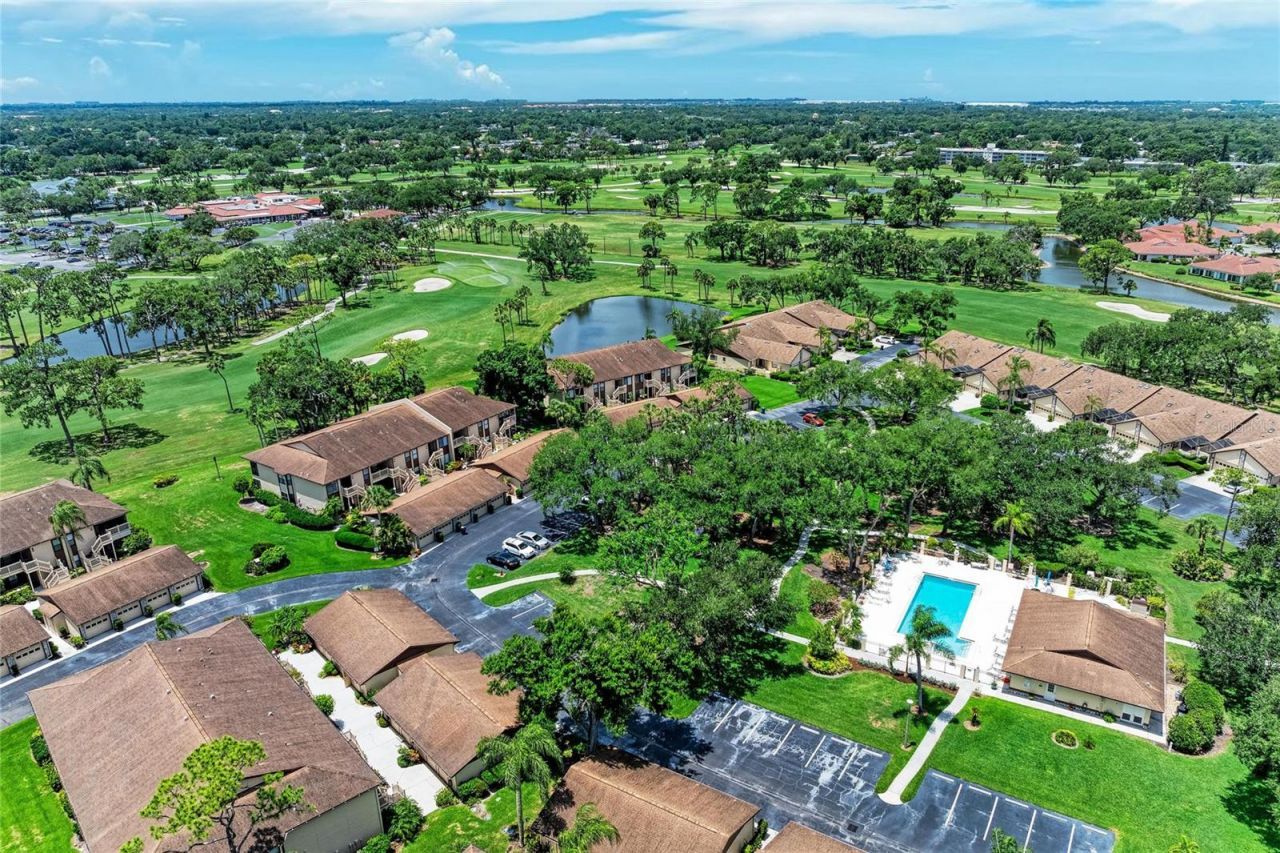 5709 Avista Drive, Unit 5709, Sarasota, FL 34243 Photo