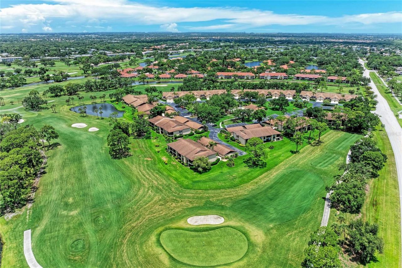5709 Avista Drive, Unit 5709, Sarasota, FL 34243 Photo