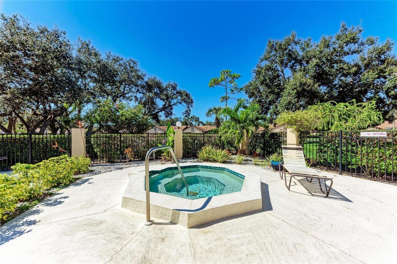 5709 Avista Drive, Unit 5709, Sarasota, FL 34243 Photo