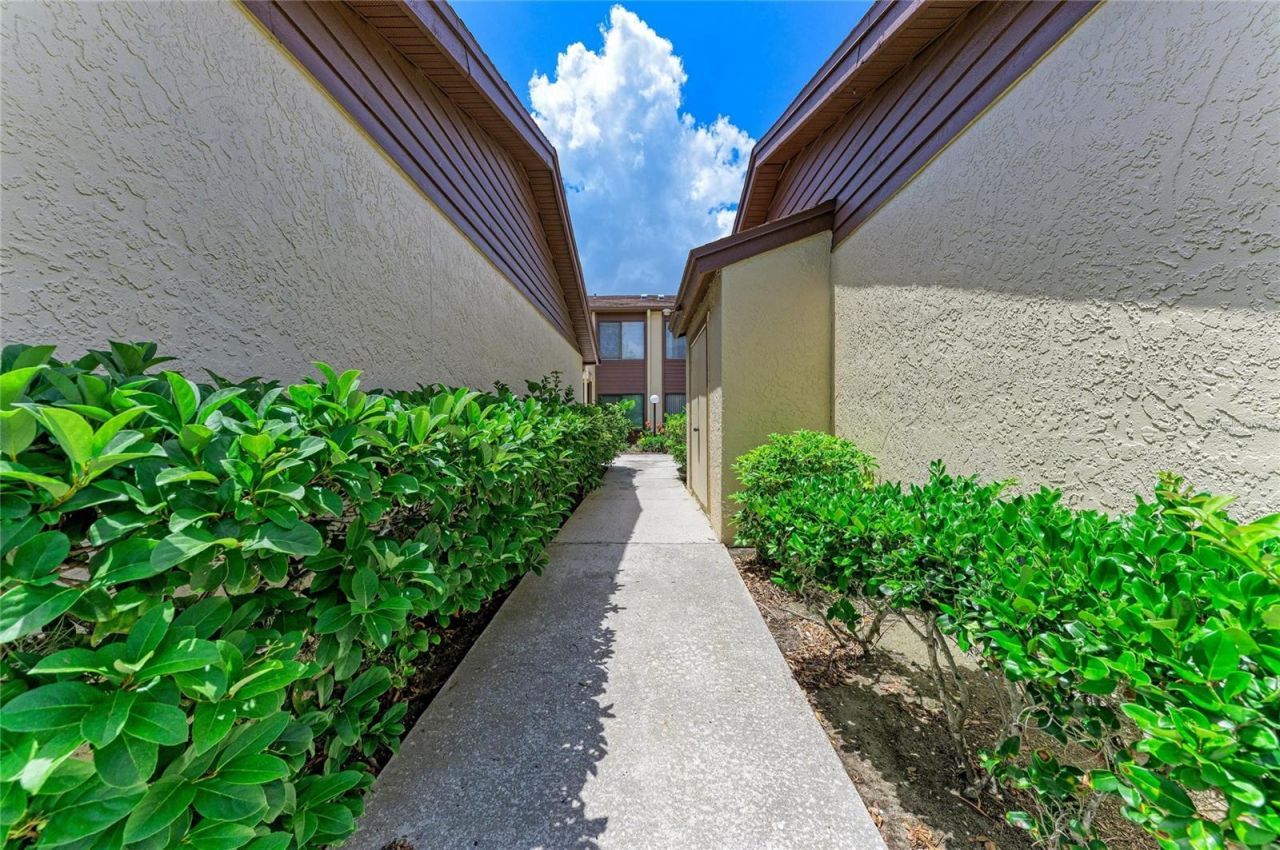 5709 Avista Drive, Unit 5709, Sarasota, FL 34243 Photo